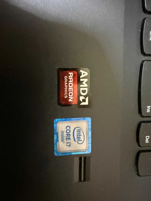 Laptop Lenovo i7-6500U / 15.6” Full HD / SSD 240GB / 4GB RAM