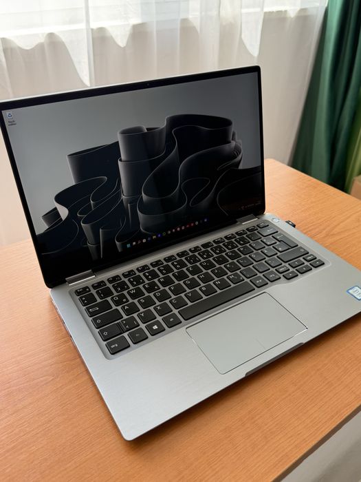 Laptop Dell 2 in 1 - touchscreen - 16GB RAM