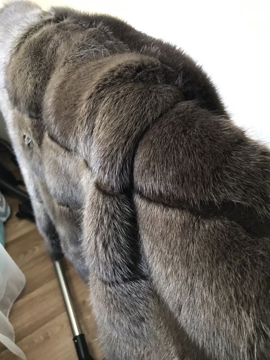 Продам шикарную норковую шубу