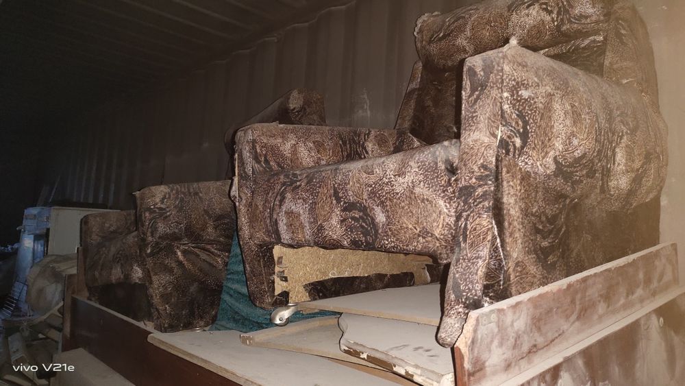 Диваны, кресло и кровать