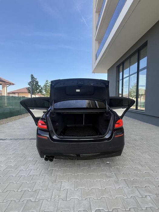 Vand Bmw seria 5 sedan 530d 300cp