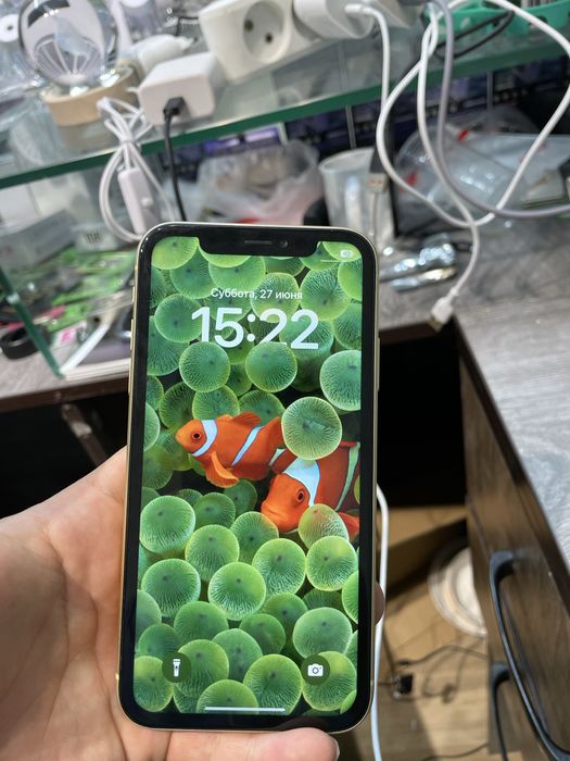 Iphone X R yellow idealniy sastayanida turipti