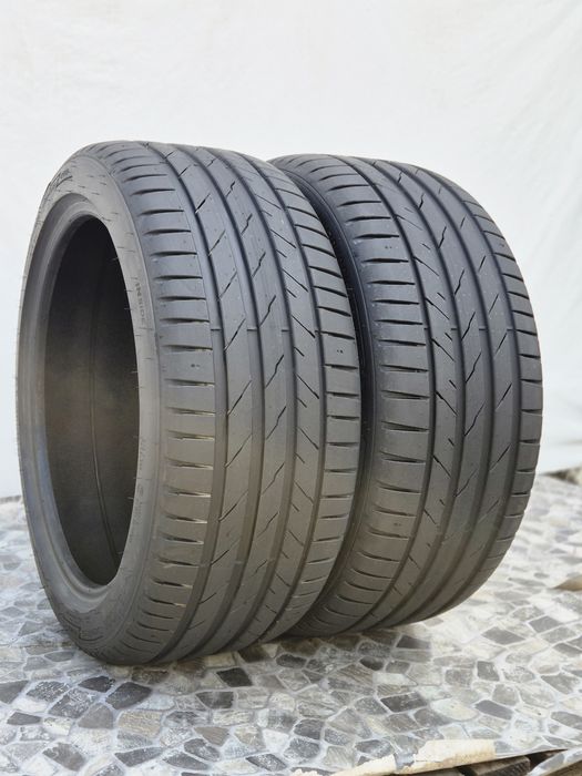 2бр 245 40 18 Hankook летни НОВИ