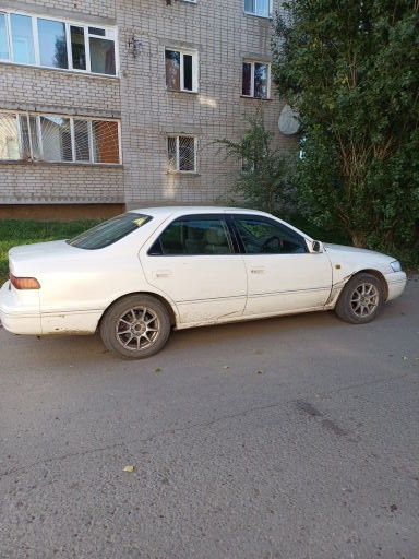 Toyota Camry Gracia