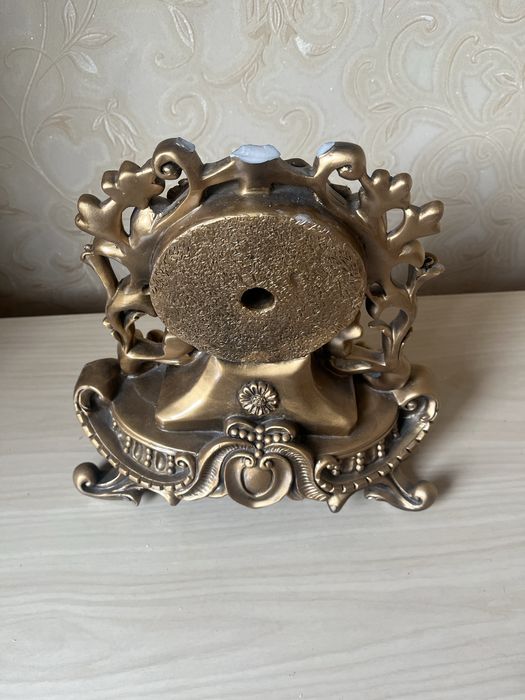 Часы настольные GODDES Quartz