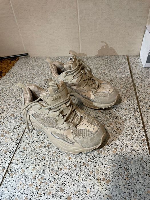 Adidași ediție limitata