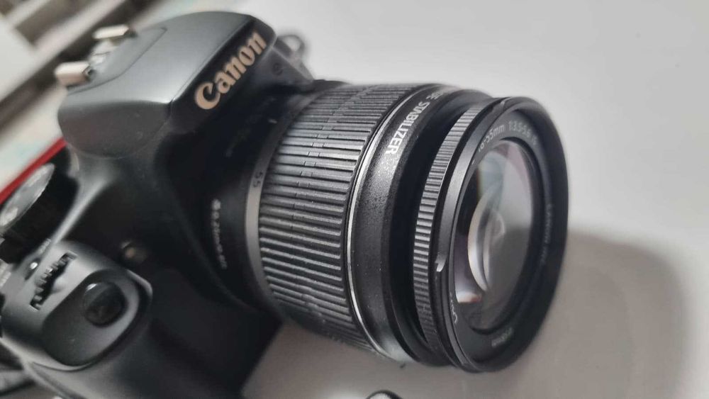 Aparat foto canon 1000d