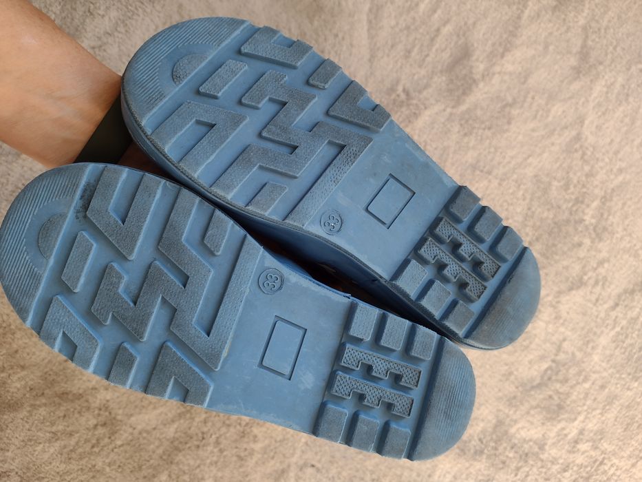 Детски ботуши номер 33