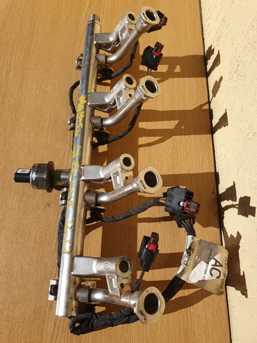 Rampa injectoare Ford Mondeo 5,  1.5  cu Senzor