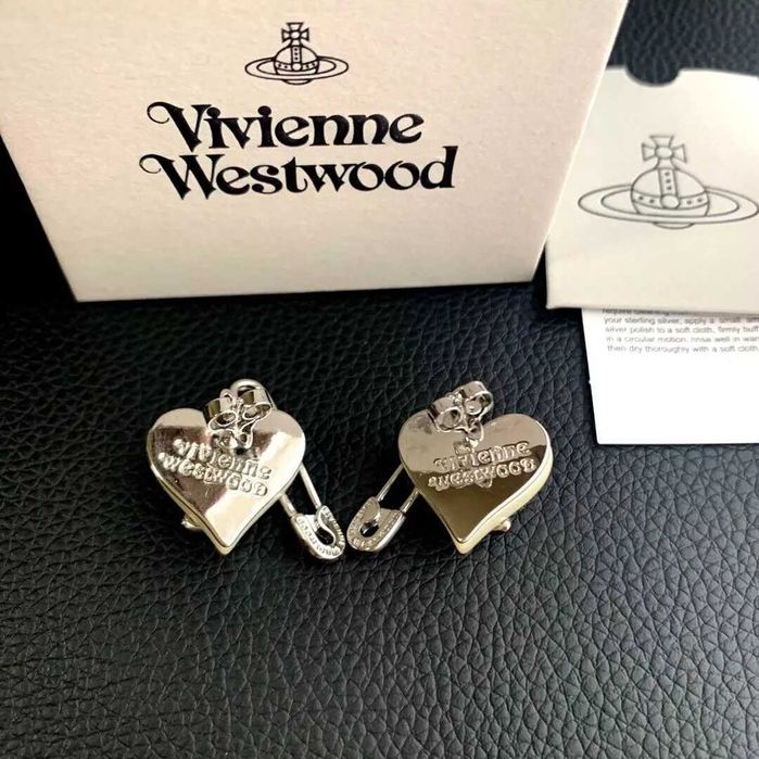 Vivienne Westwood oбeци