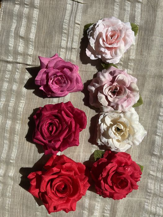 Цвете на щипка за коса