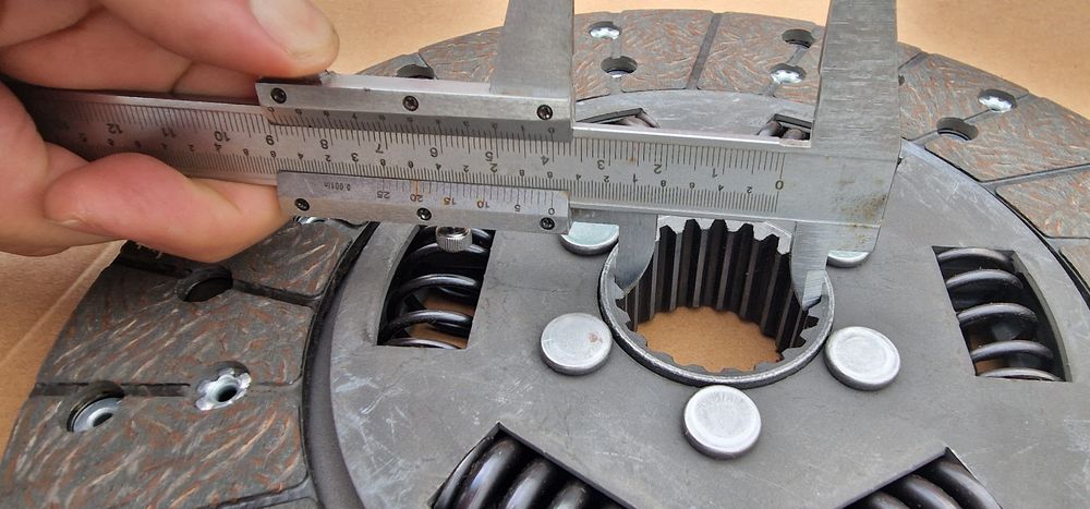 Disc ambreiaj tractor goldoni star 70 diametru 250 mm nr dinți 20 dist