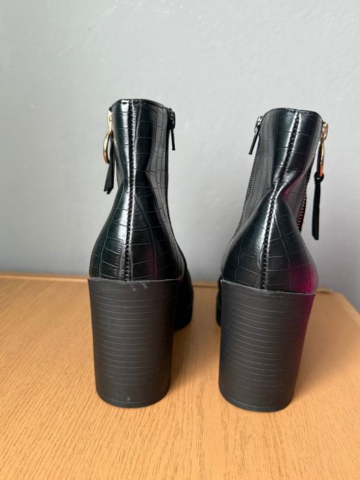 Нови кожени черни боти 36-37