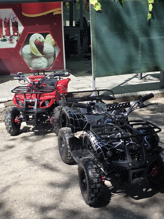 Детский мощинча квадратсикл