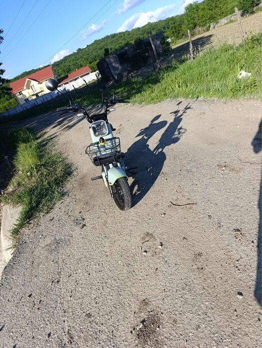 Vănd scuter electric