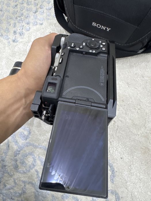 Sony alpha 7cII sotiladi arzonga bervoraman pul zarill