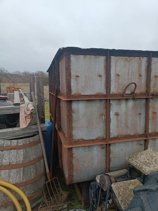 Неръждаваем съд за вода