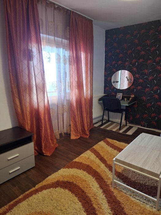 Inchirez apartamant doua camere zona 9 mai
