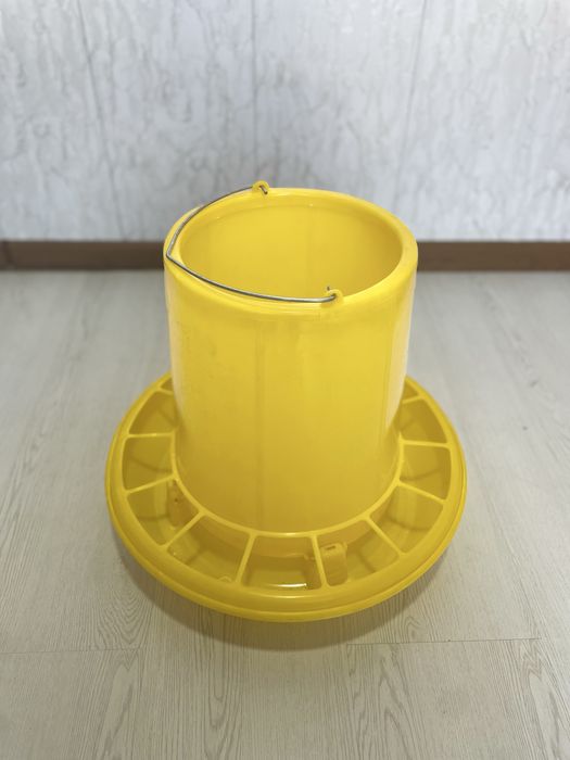 Yangi broller tovuqlar uchun ozuqa idishi – mustahkam va qulay