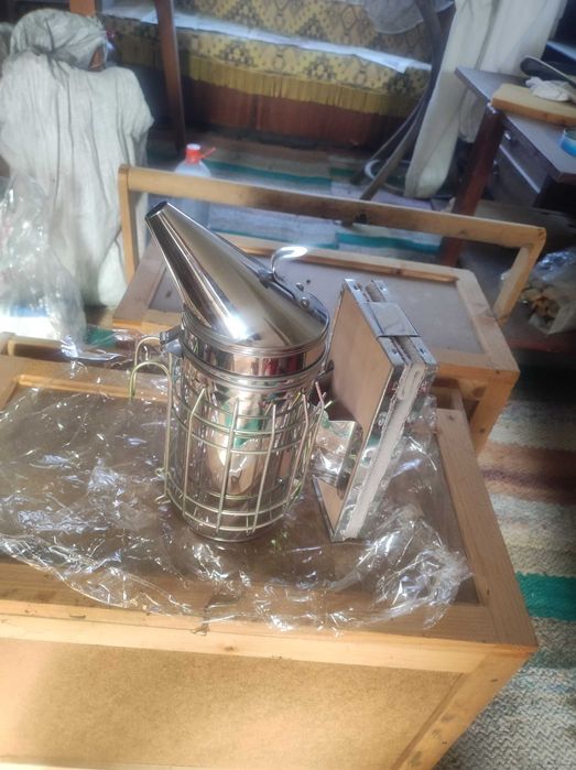 Пчеларски инвентар