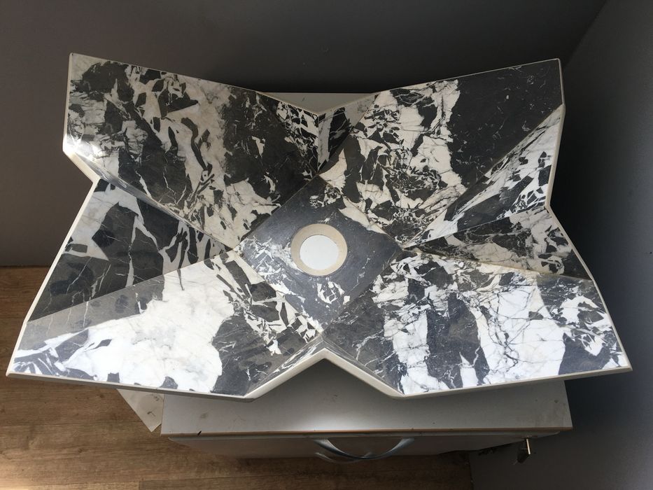 Изработка на мивки за баня