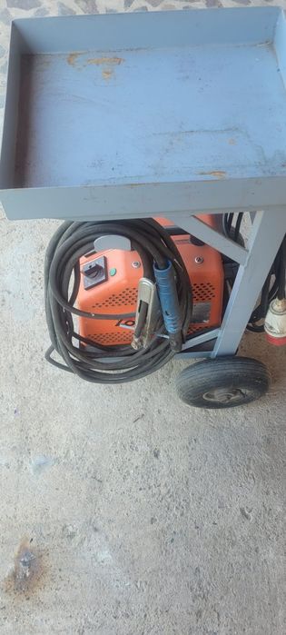 Vând aparat de sudura firma Lorch