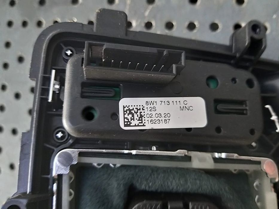 Nuca schimbator rama audi a4 b9 8w 8w1713111c