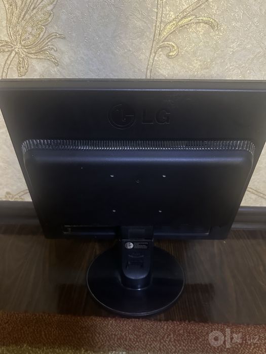 Manitor LG flatron L1742S