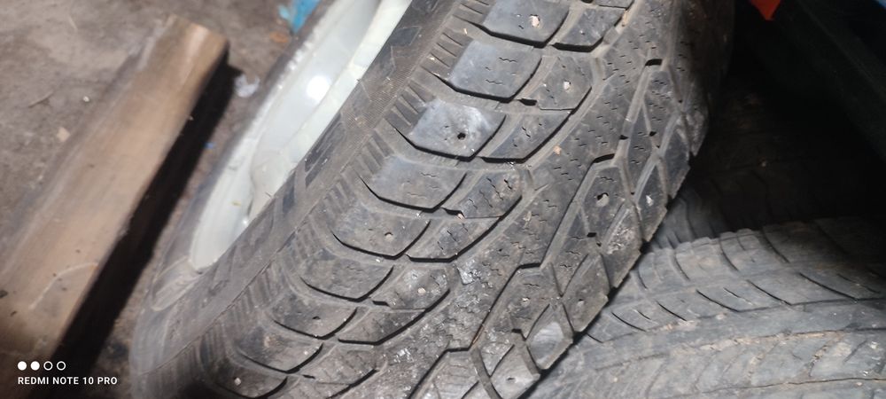 Продам 2 запаски от Ауди