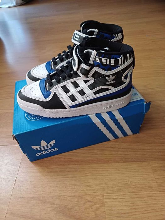 Adidas forum w mid nepurtati,in cutie marimea 36