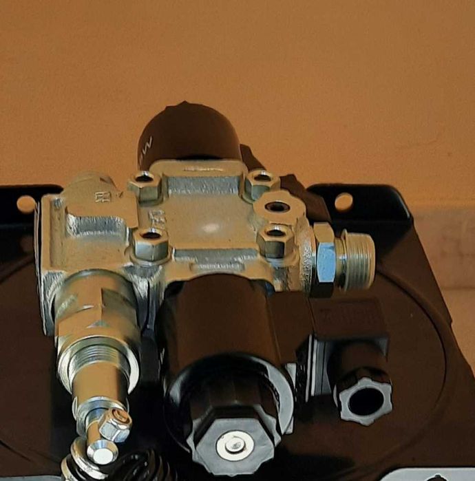 Nissan Atleon Priza putere basculare,Pompa Cuplaj cutie viteza