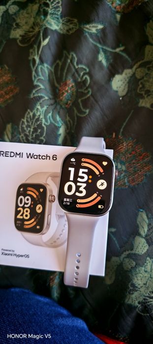 Продавам Redmi watch 6, купуван от Китай, с английско меню.