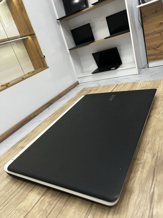 Ноутбук Acer ES1-533