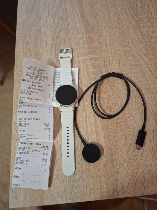 Смарт часовник samsung в отлично състояние