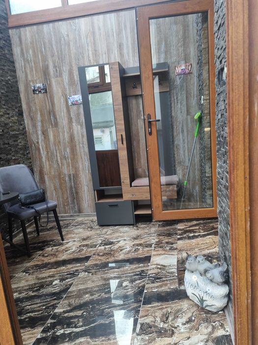 Продава се Четиристаен апартамент в Бургас, Център - 92 кв.м за 3805 €/кв.м - Снимка #15