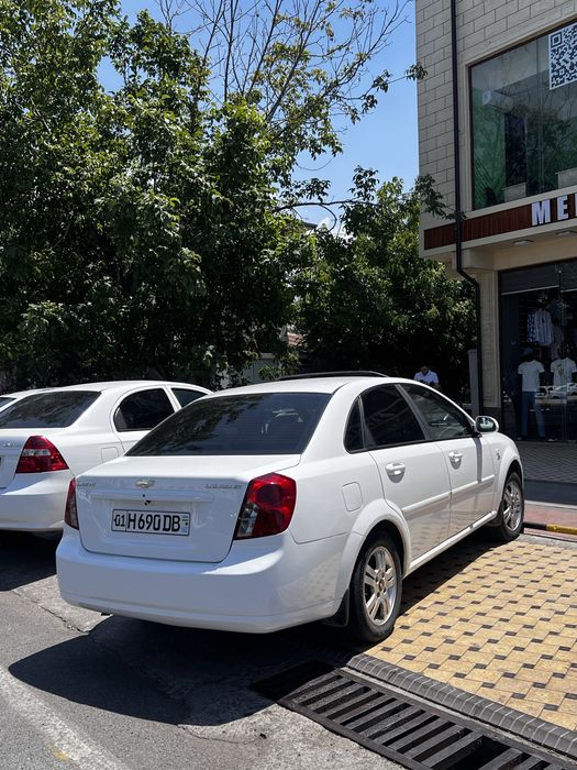 Lacetti sotiladi. Haydashga tayyor