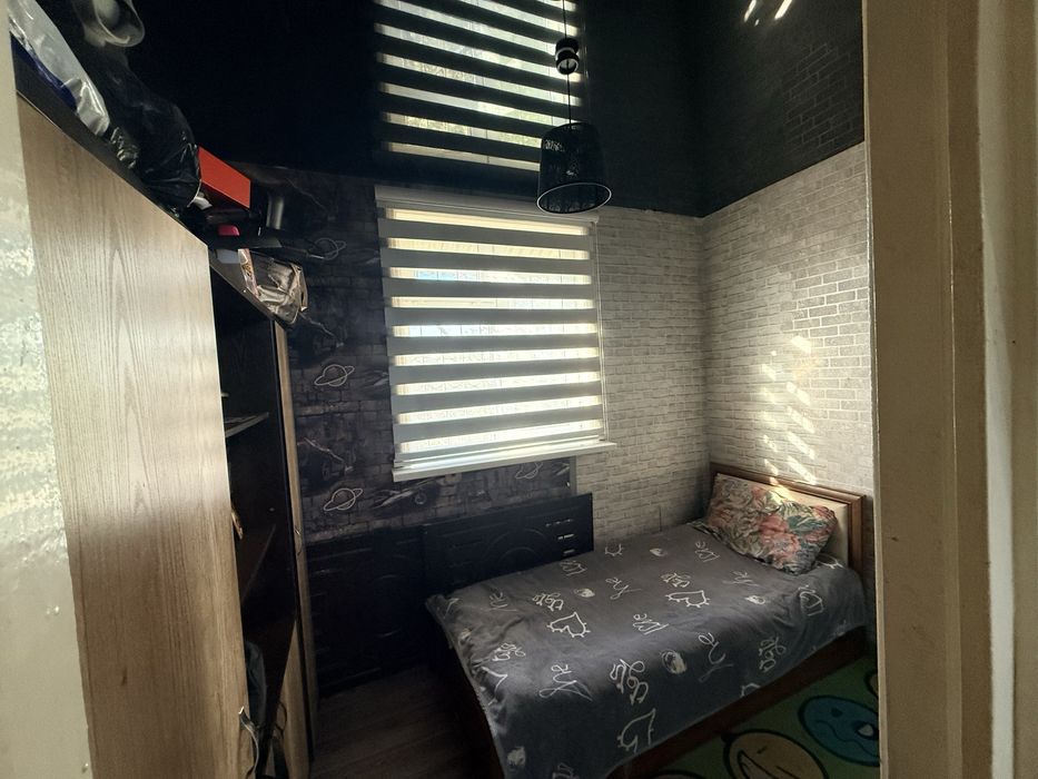 Продается квартира 2/5/5 Сергели 3 возле ярмарки