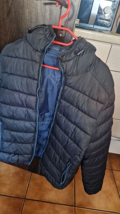 Geaca baietii cu gluga