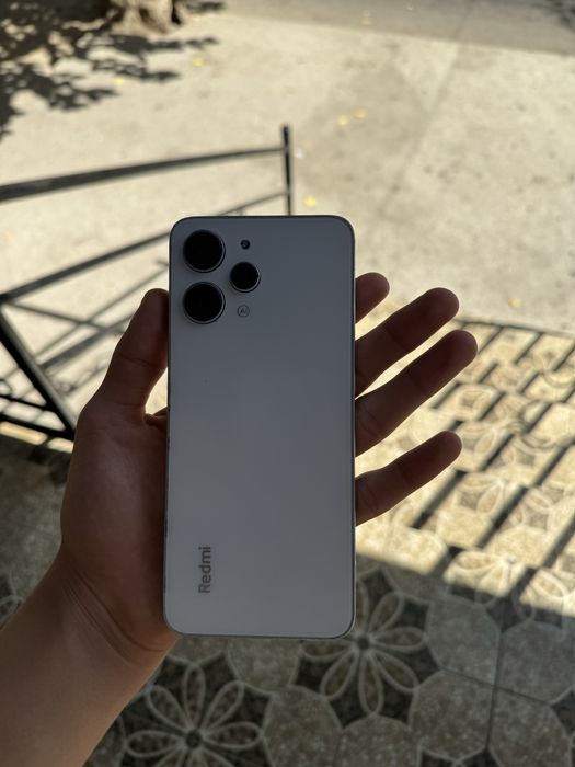 Redmi 12 128gb.