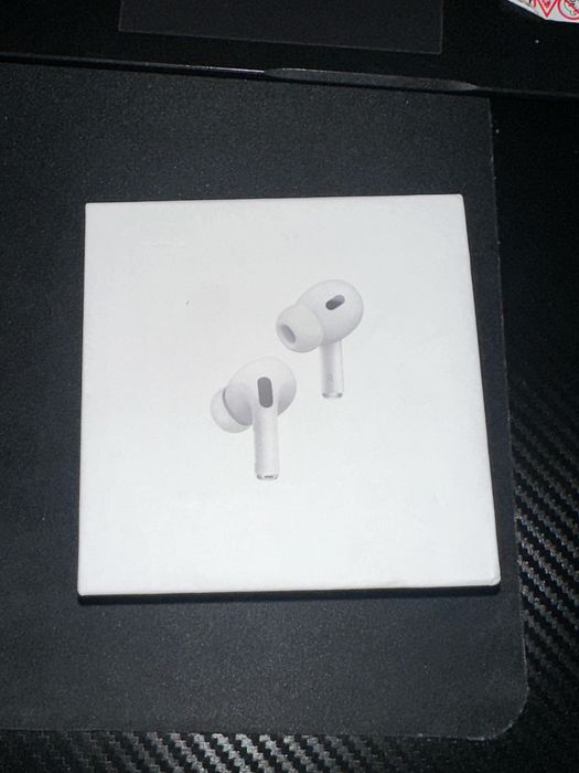Airpods Pro 2 (2nd Generation), (In stare bun)