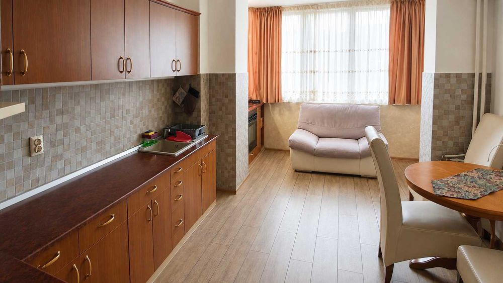 vanzare proprietar - apartament cu 3 camere + garaj pe Gheorghe Doja - parter inalt, 73 MP