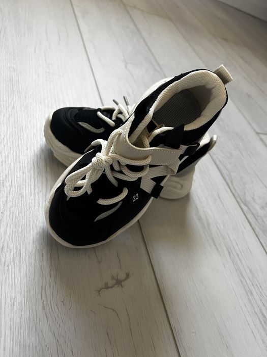 Adidas unisex marimea 29