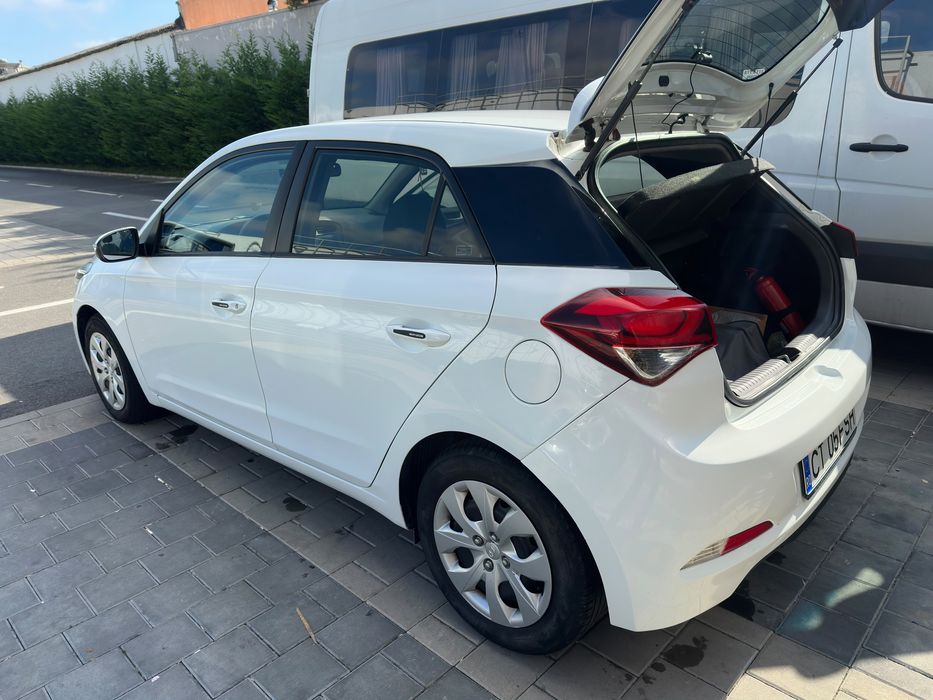 HYUNDAI i20 2015 — imagine 3