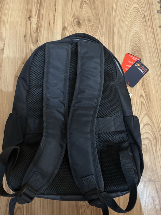 Оригинална раница на Red Bull Racing Oracle 2025