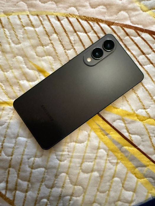 Vand samsung s25 edge(nu se poate reseta fabrica)