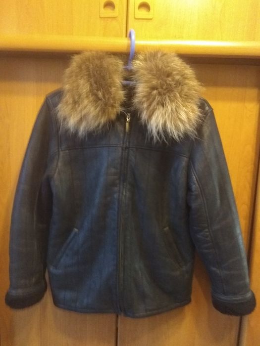Продаю куртку из натуральной кожи. По размеру читайте описание.