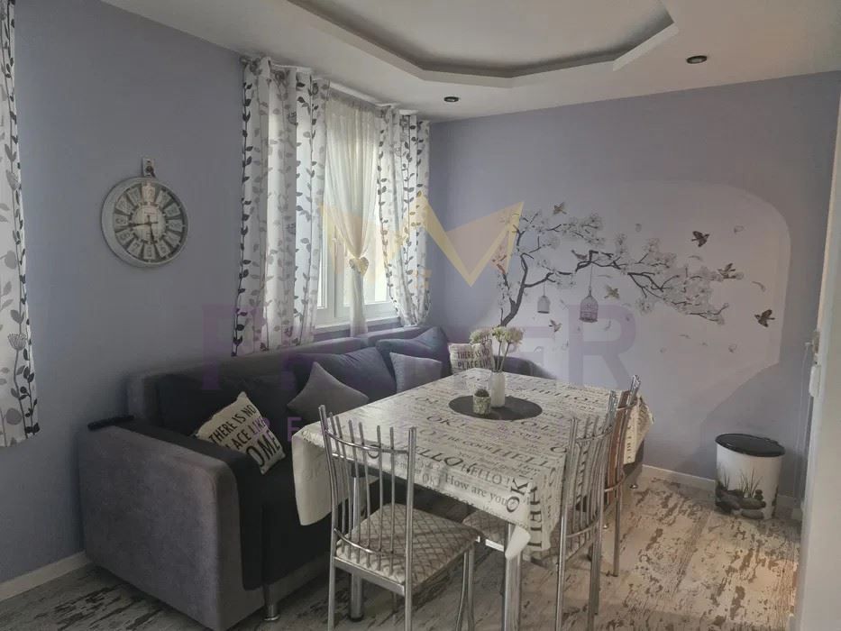 Продава се Тристаен апартамент в Добрич, Свети Георги - 76 кв.м за 1645 €/кв.м - Снимка #2