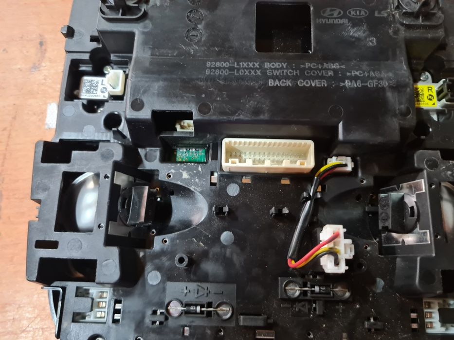 Plafoniera lumină Hyundai Tucson  Peugeot 3008 2013-