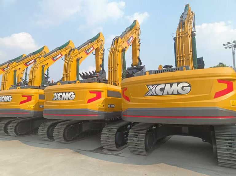 на складе Гусеничный экскаватор XCMG XE370G 
Емкость ковша: ≥2.1 м³