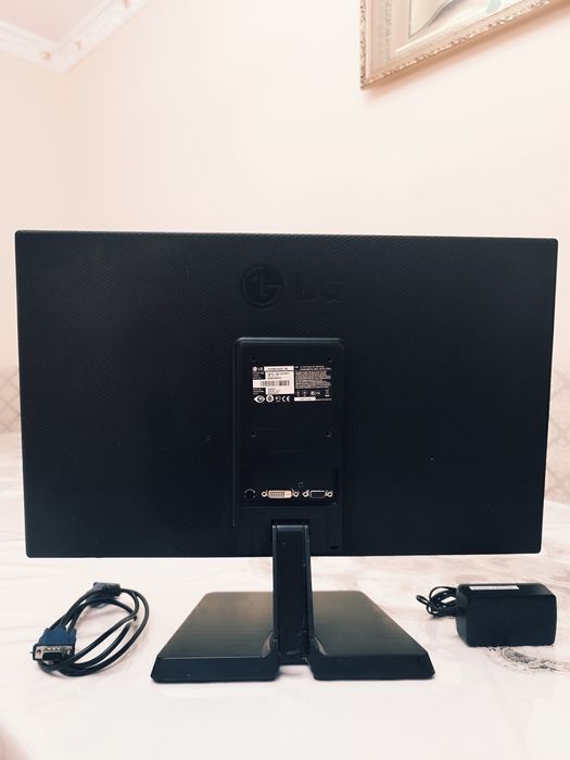 Монитор LG 23" Flatron E2342T, 1920x1080, TN